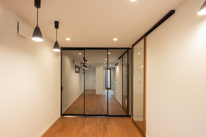 modena　ブラックミラー(シングル)