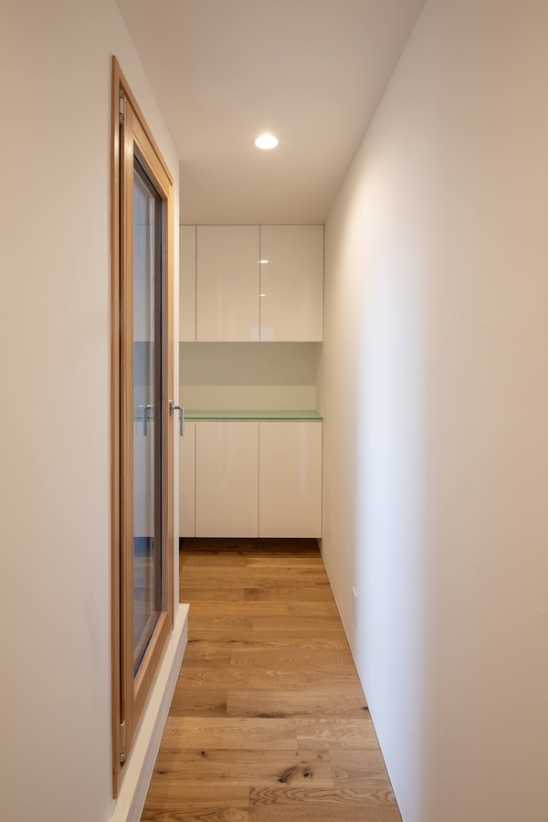 GT下駄箱　1680　吊戸棚　右