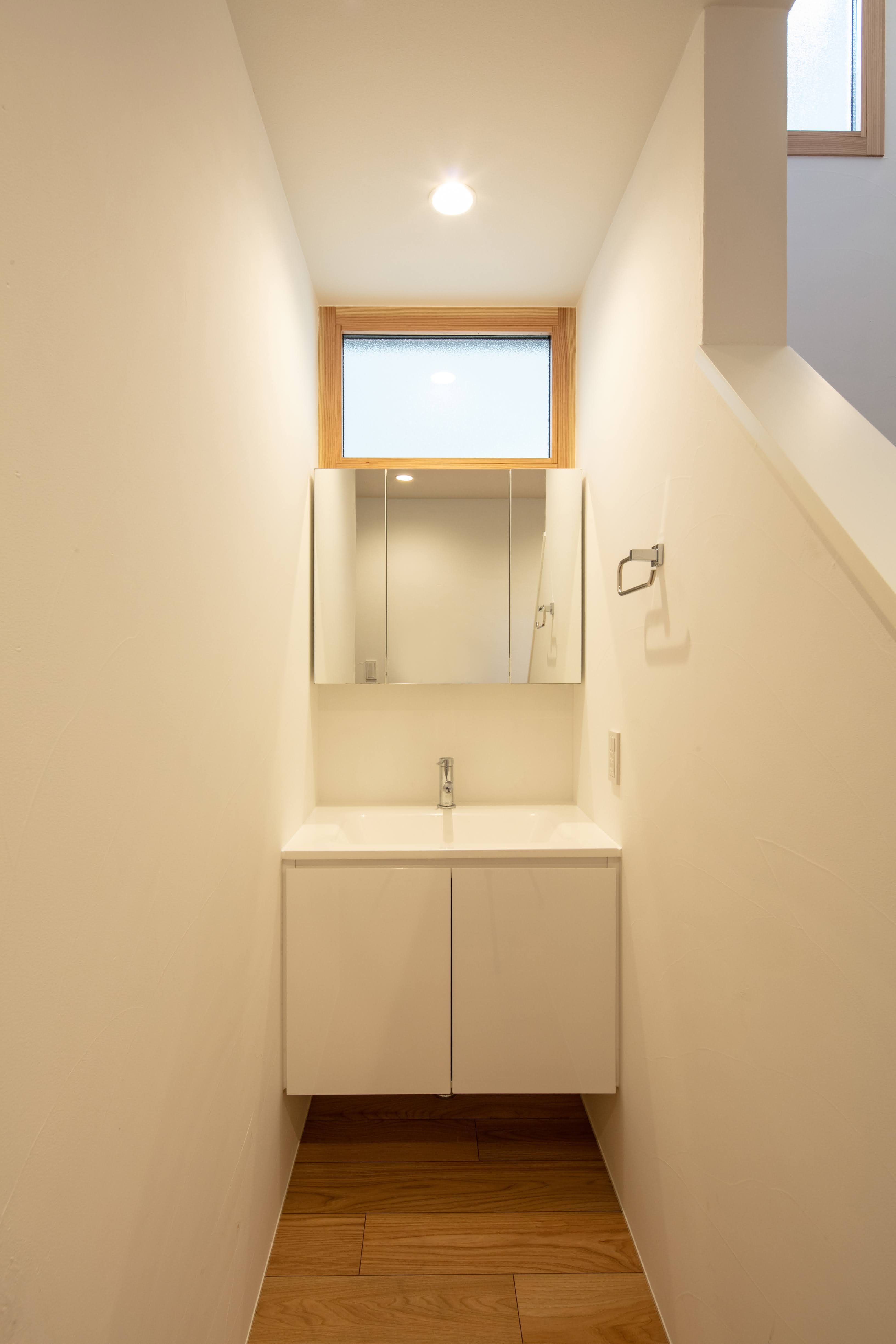 GT洗面台　750　ミラーキャビネット